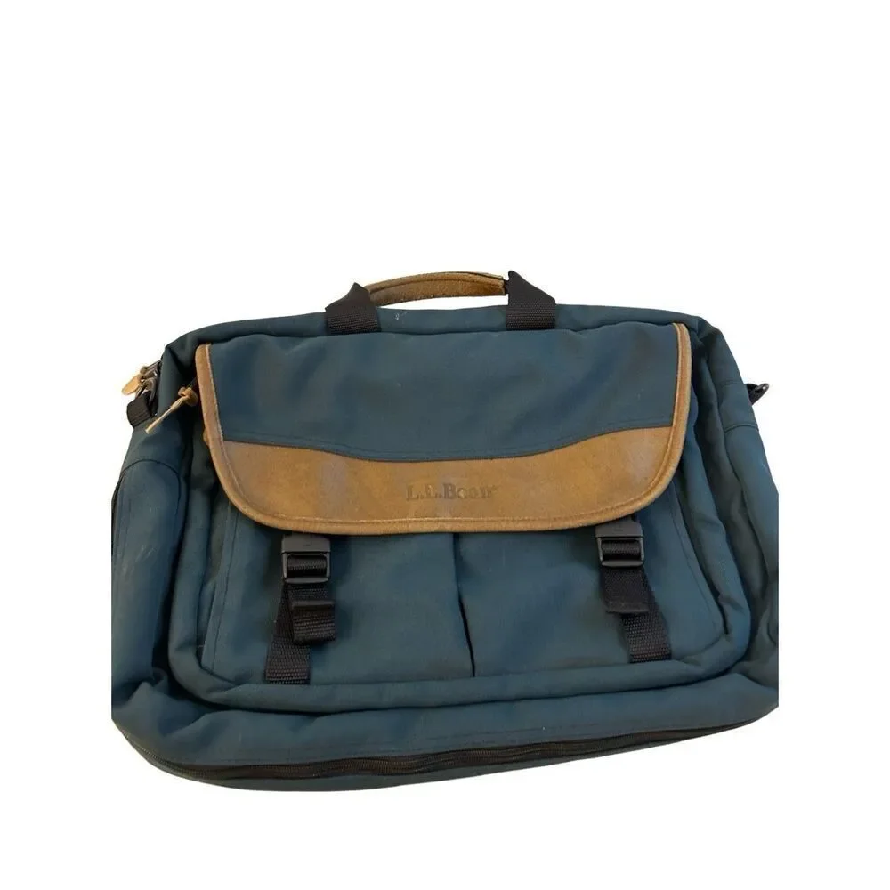 LL Bean messenger travel bag Korea 19